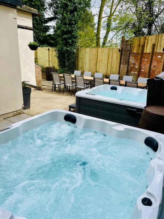 Lydney House Swaffham Sleeps 22 Villa Buitenkant foto