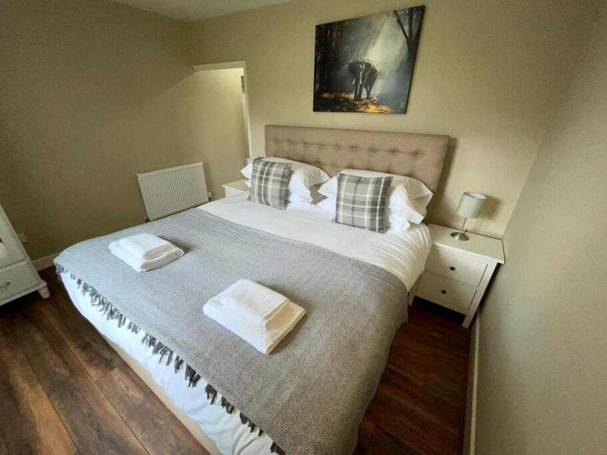 Lydney House Swaffham Sleeps 22 Villa Buitenkant foto